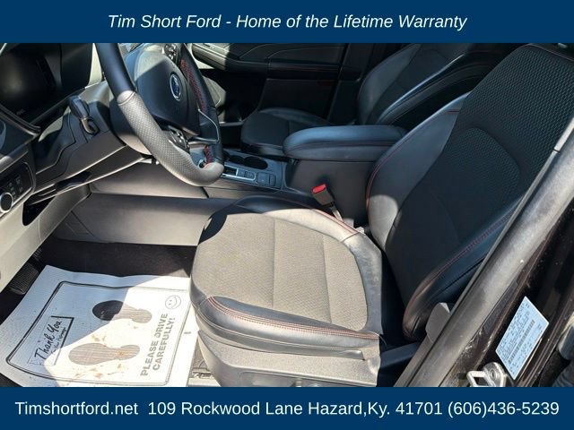 Used 2025 Ford Escape ST-Line AWD/4WD image 9