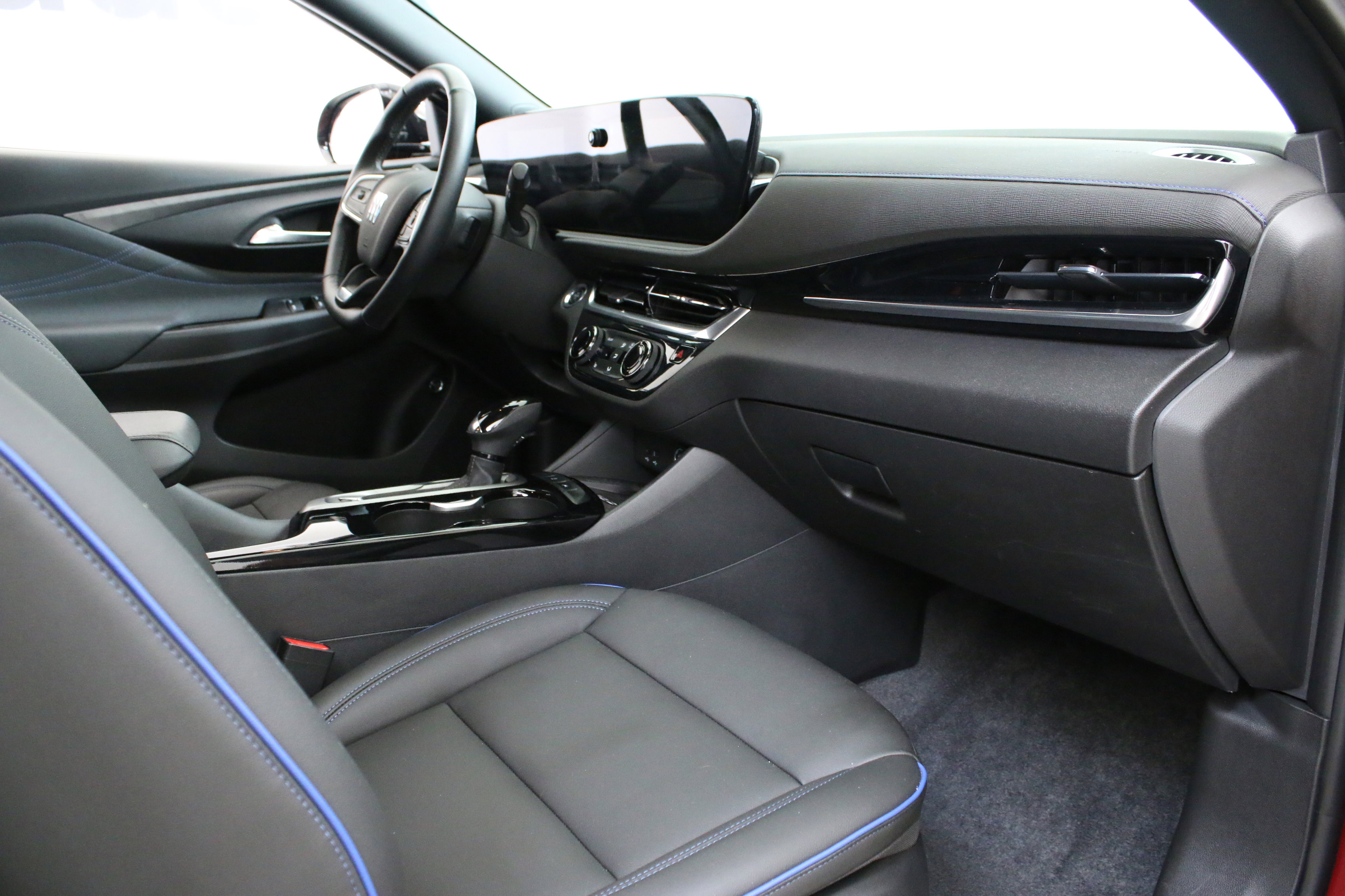 Used 2024 Buick Envista Sport Touring w/ Convenience I Package image 29