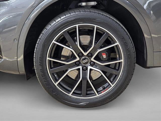 Certified 2022 Audi SQ5 Prestige image 9