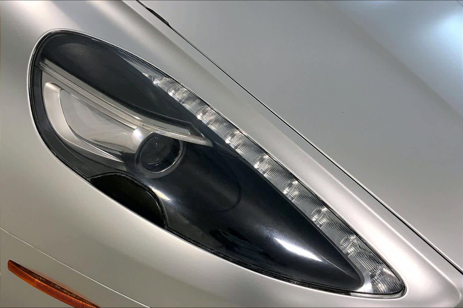 Used 2013 Aston Martin DB9 Volante RWD image 27