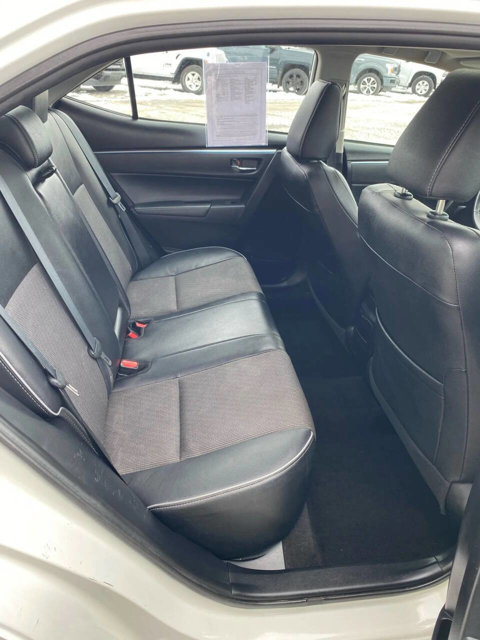 Used 2016 Toyota Corolla S image 24