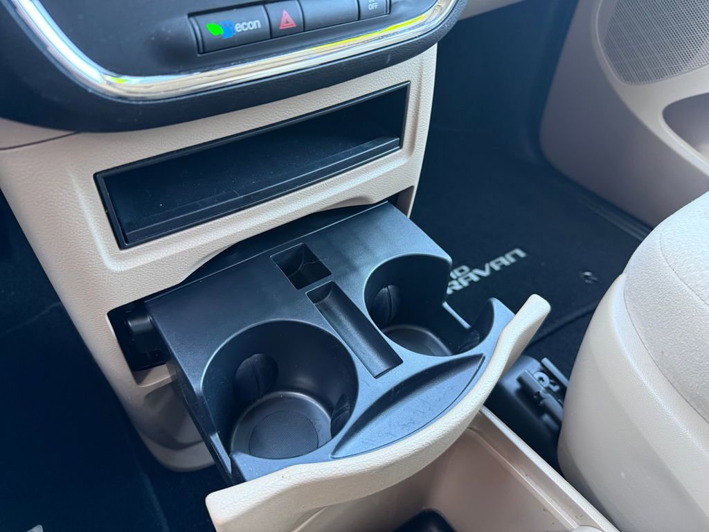 Used 2016 Dodge Grand Caravan SE w/ Quick Order Package 29E SE image 28