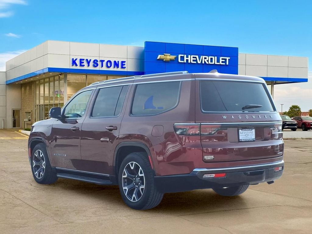 Used 2024 Jeep Wagoneer Series III AWD/4WD image 5