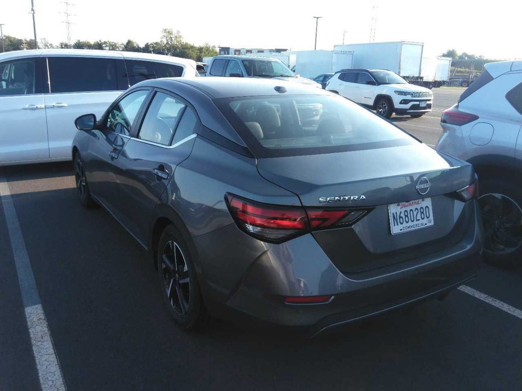 Used 2025 Nissan Sentra SV FWD image 3