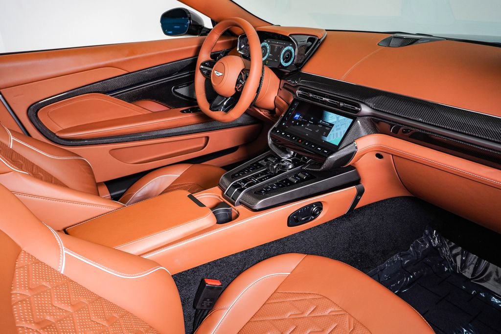 Used 2026 Aston Martin Vanquish Convertible RWD image 20