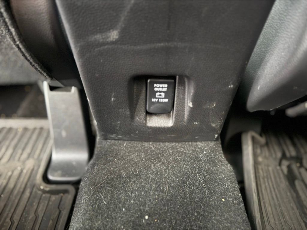 Used 2024 Mitsubishi Eclipse Cross LE image 14