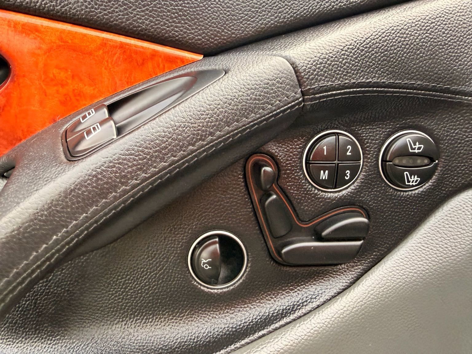 Used 2003 Mercedes-Benz SL 500 image 13