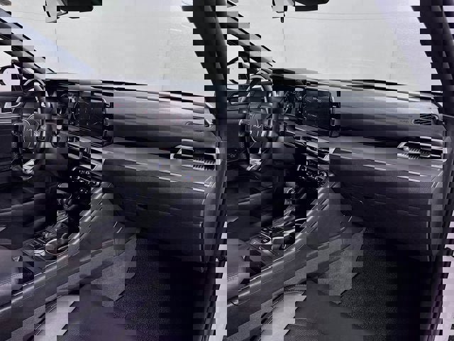 Used 2023 Kia K5 GT-Line image 28