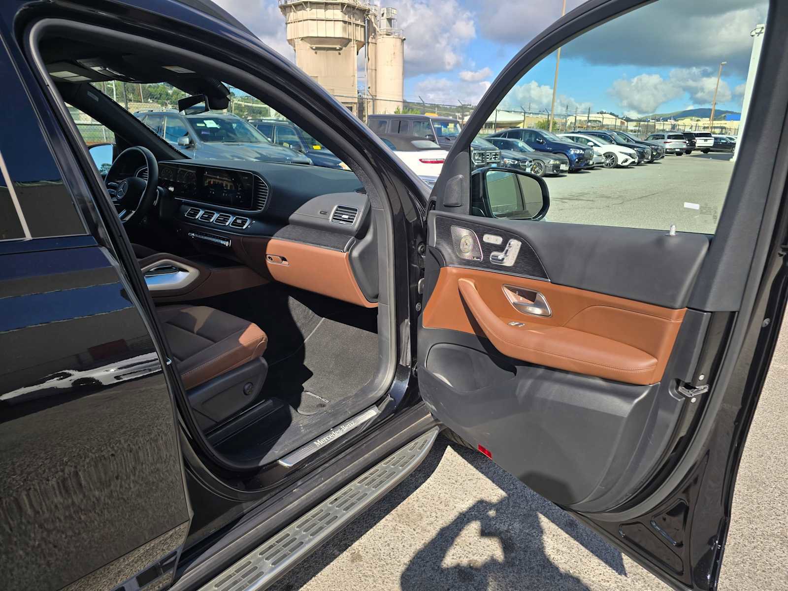 Used 2026 Mercedes-Benz GLS 450 4MATIC image 13