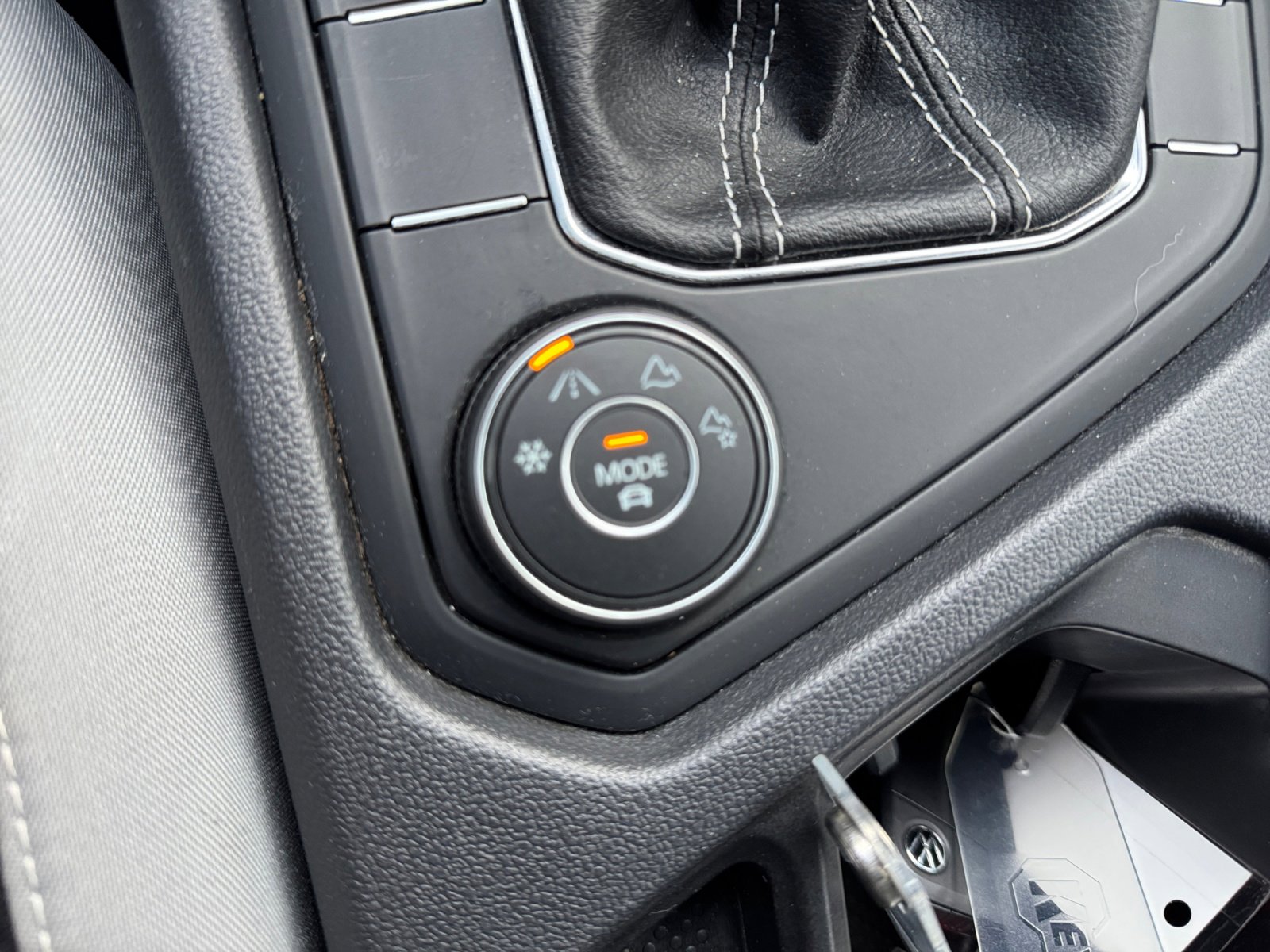 Certified 2022 Volkswagen Taos S image 20