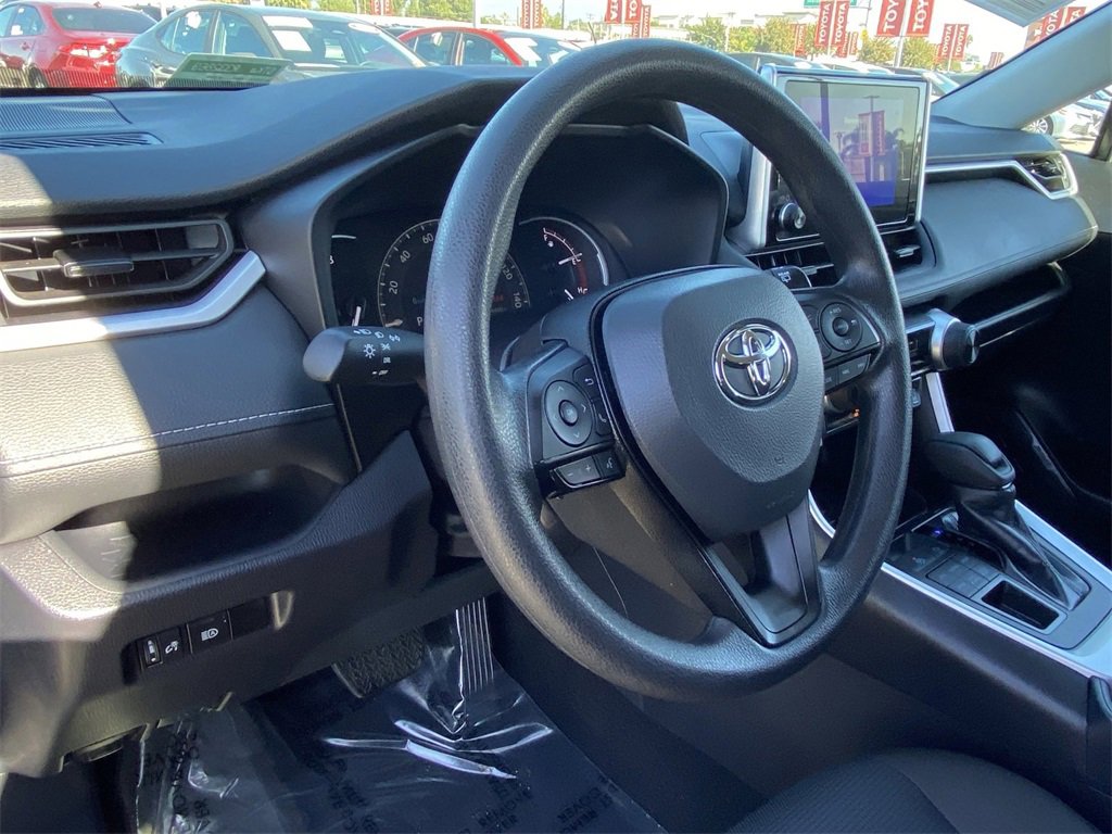 Certified 2025 Toyota RAV4 LE image 19