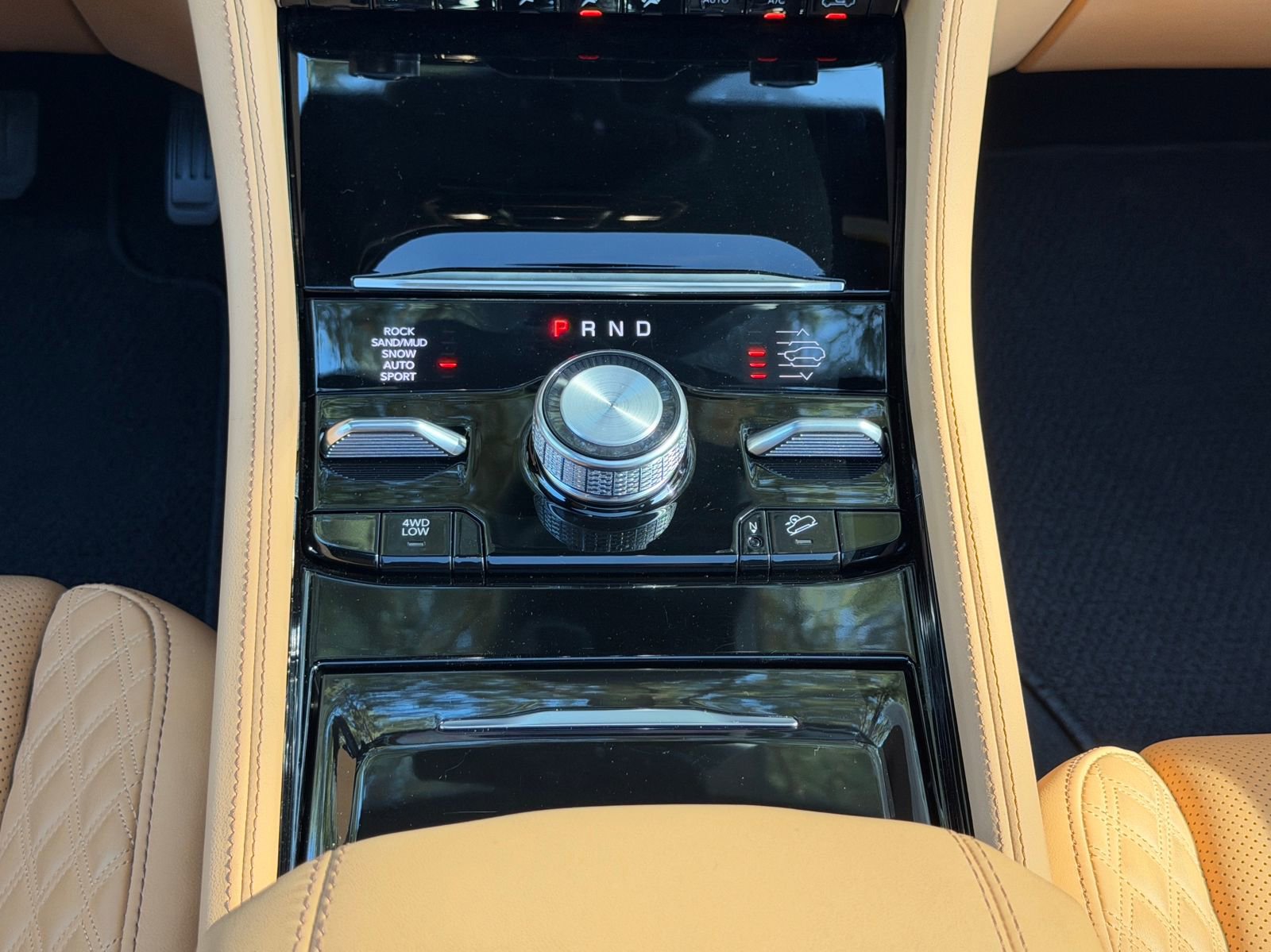 Used 2024 Jeep Grand Cherokee L Summit image 23