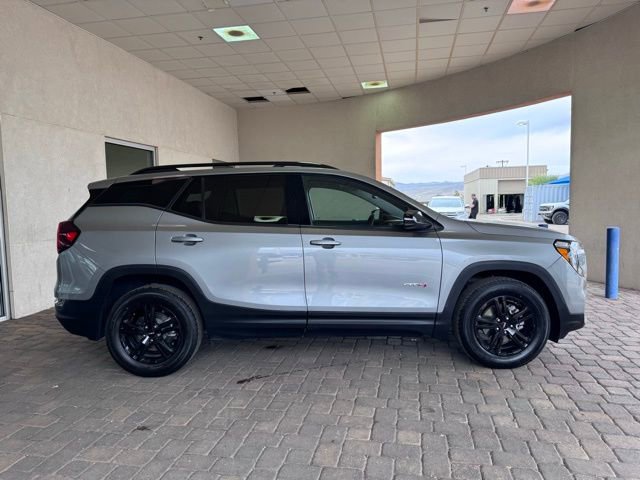 Used 2024 GMC Terrain AT4 image 6
