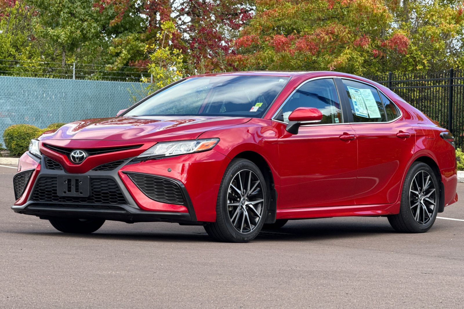 Used 2023 Toyota Camry SE AWD/4WD image 8