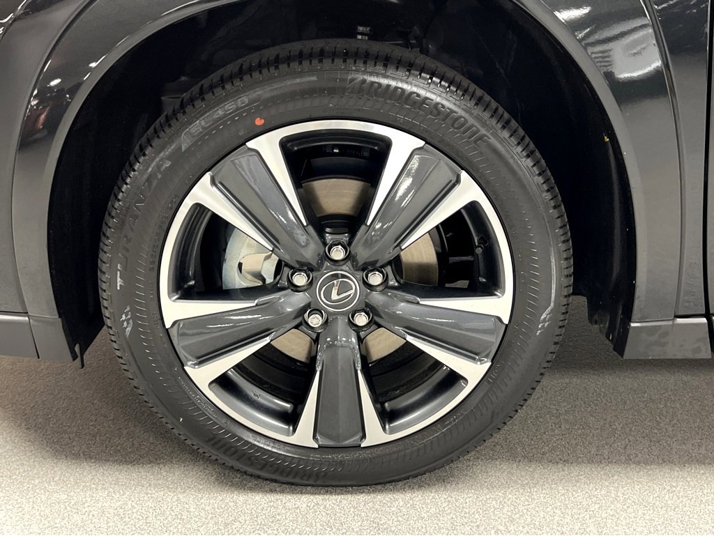 New 2025 Lexus UX 300h AWD image 39