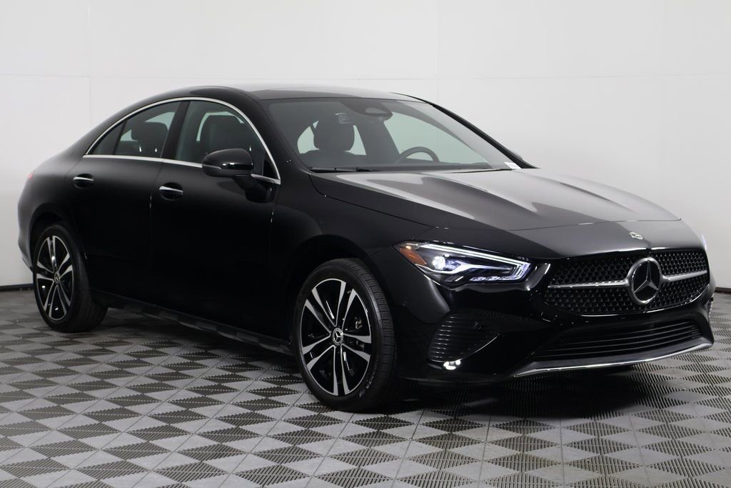 Certified 2025 Mercedes-Benz CLA 250 image 3