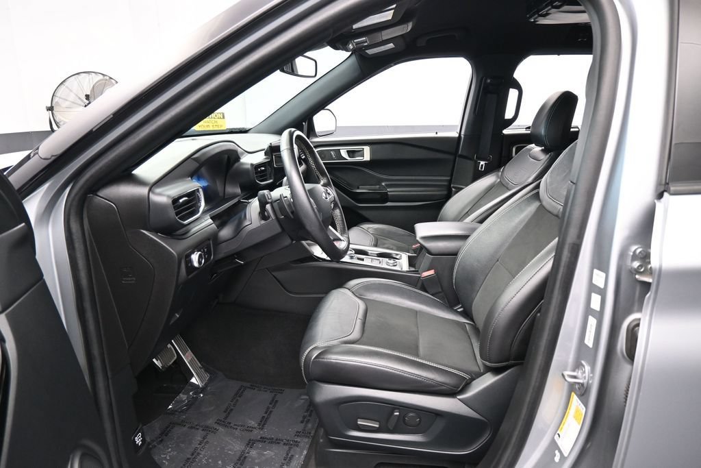 Used 2023 Ford Explorer ST AWD/4WD image 11
