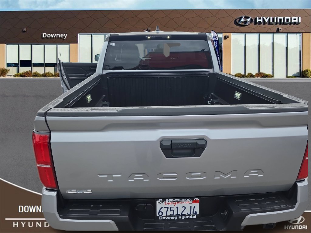 Used 2025 Toyota Tacoma SR5 AWD/4WD image 20