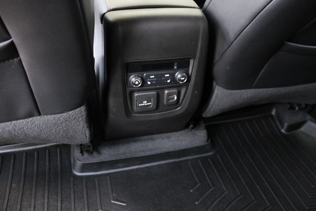 Used 2019 Buick Enclave Avenir w/ Avenir Technology Package AWD/4WD image 27