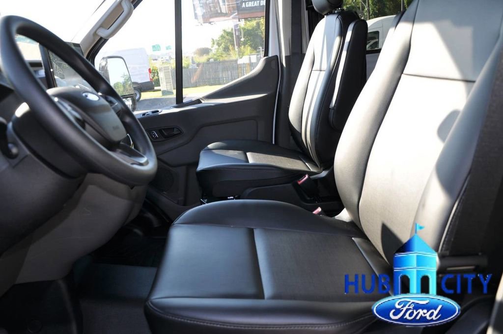 New 2026 Ford Transit 250 148 Medium Roof w/ Load Area Protection Package image 3