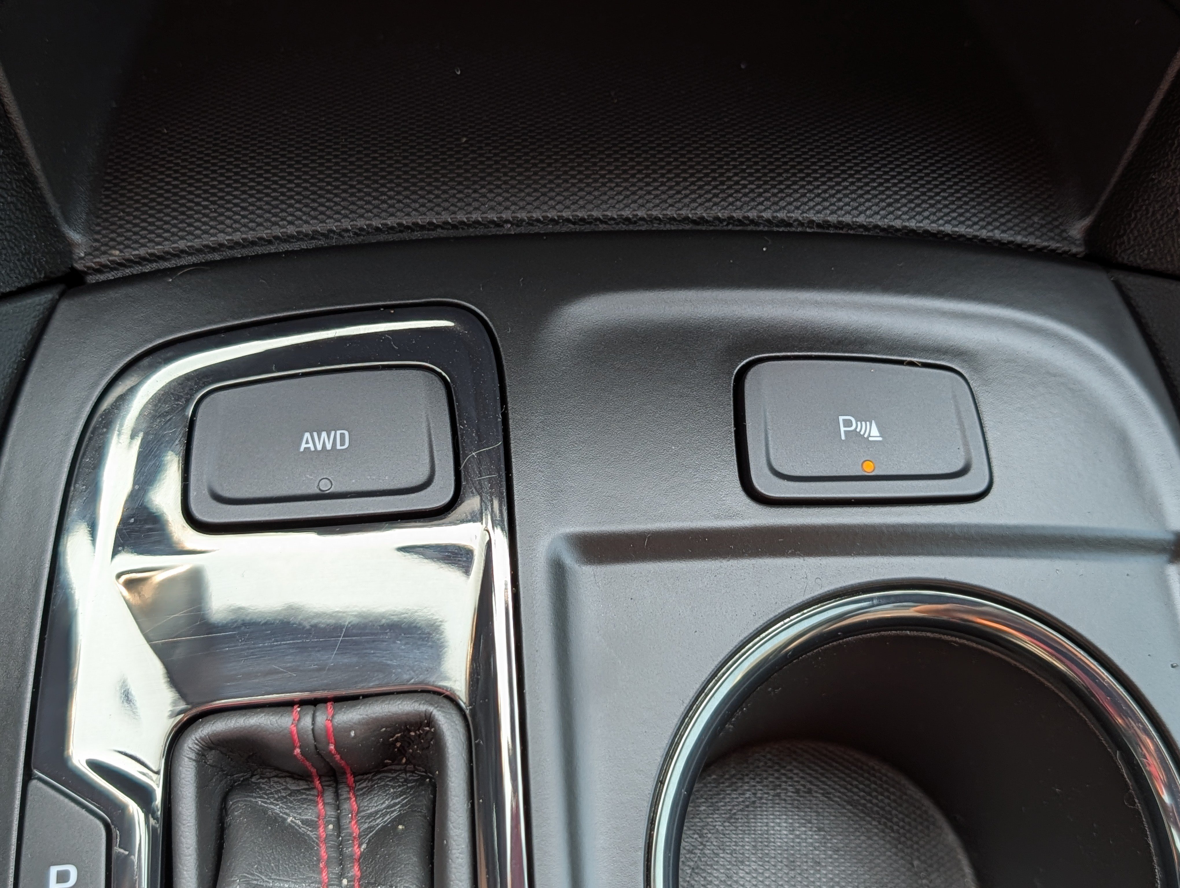 Used 2024 Chevrolet Equinox RS w/ RS Leather Package AWD/4WD image 32