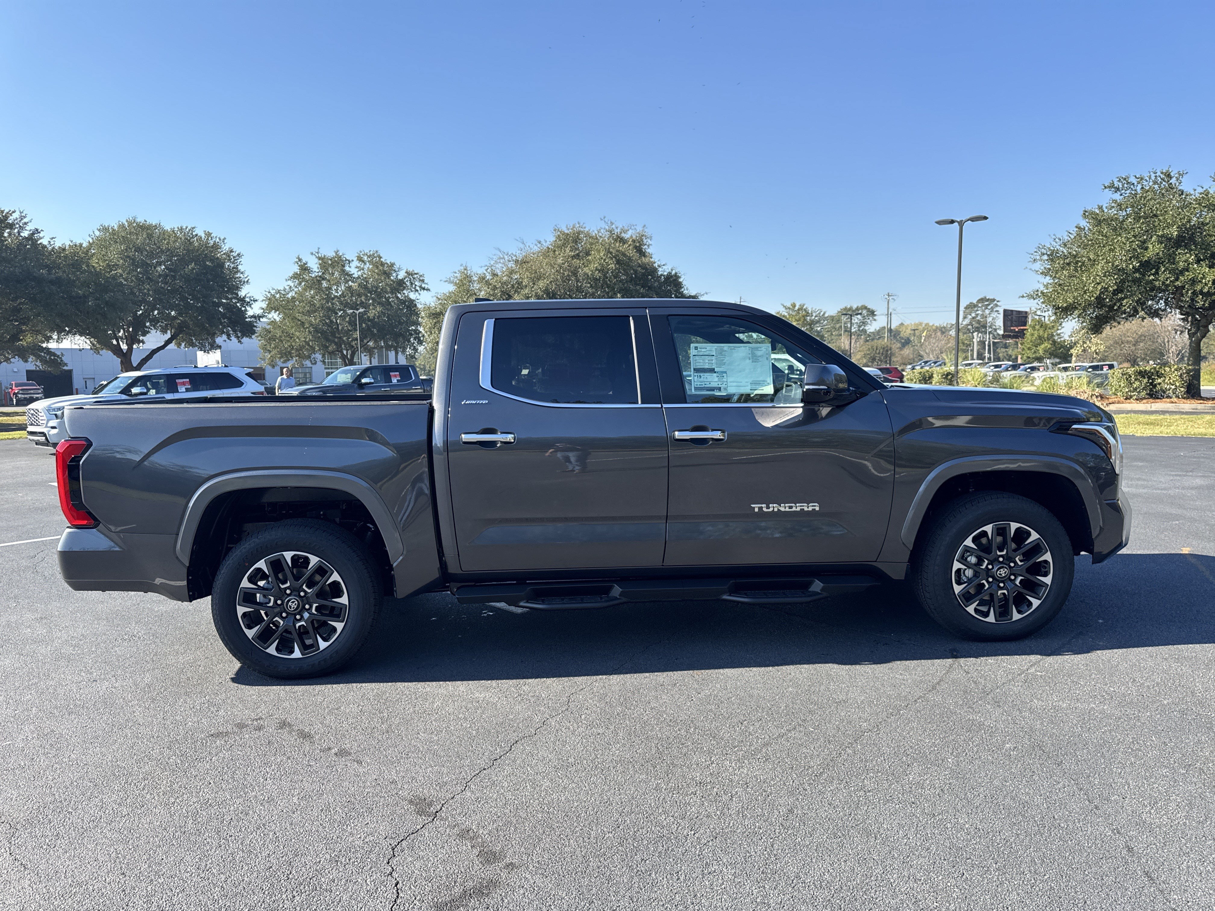 New 2026 Toyota Tundra Limited AWD/4WD image 4