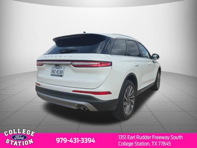 Used 2024 Lincoln Corsair Reserve w/ Equipment Group 201A FWD image 3