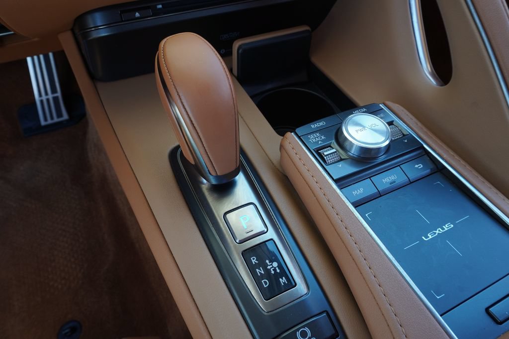 Used 2019 Lexus LC 500 Coupe w/ Performance Package RWD image 18