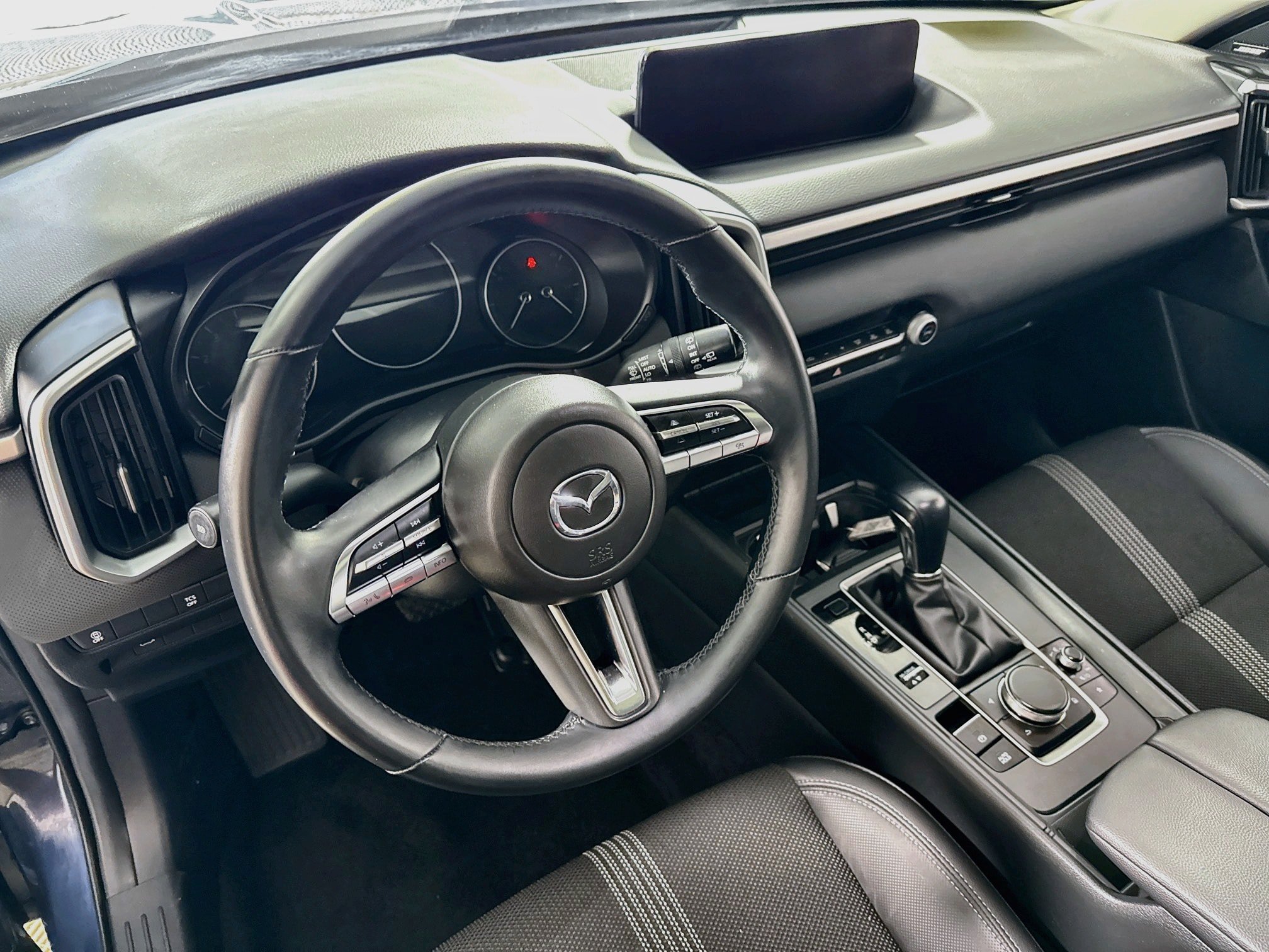 Used 2025 MAZDA CX-50 AWD 2.5 S w/ Premium Package image 12