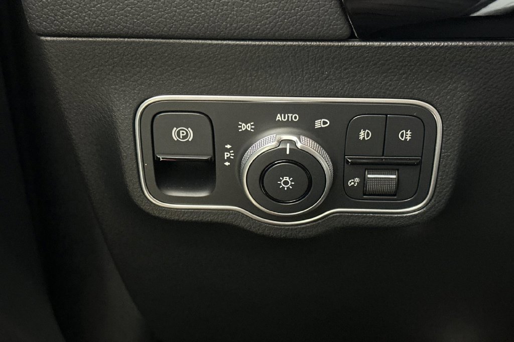 Certified 2026 Mercedes-Benz GLA 250 4MATIC image 35