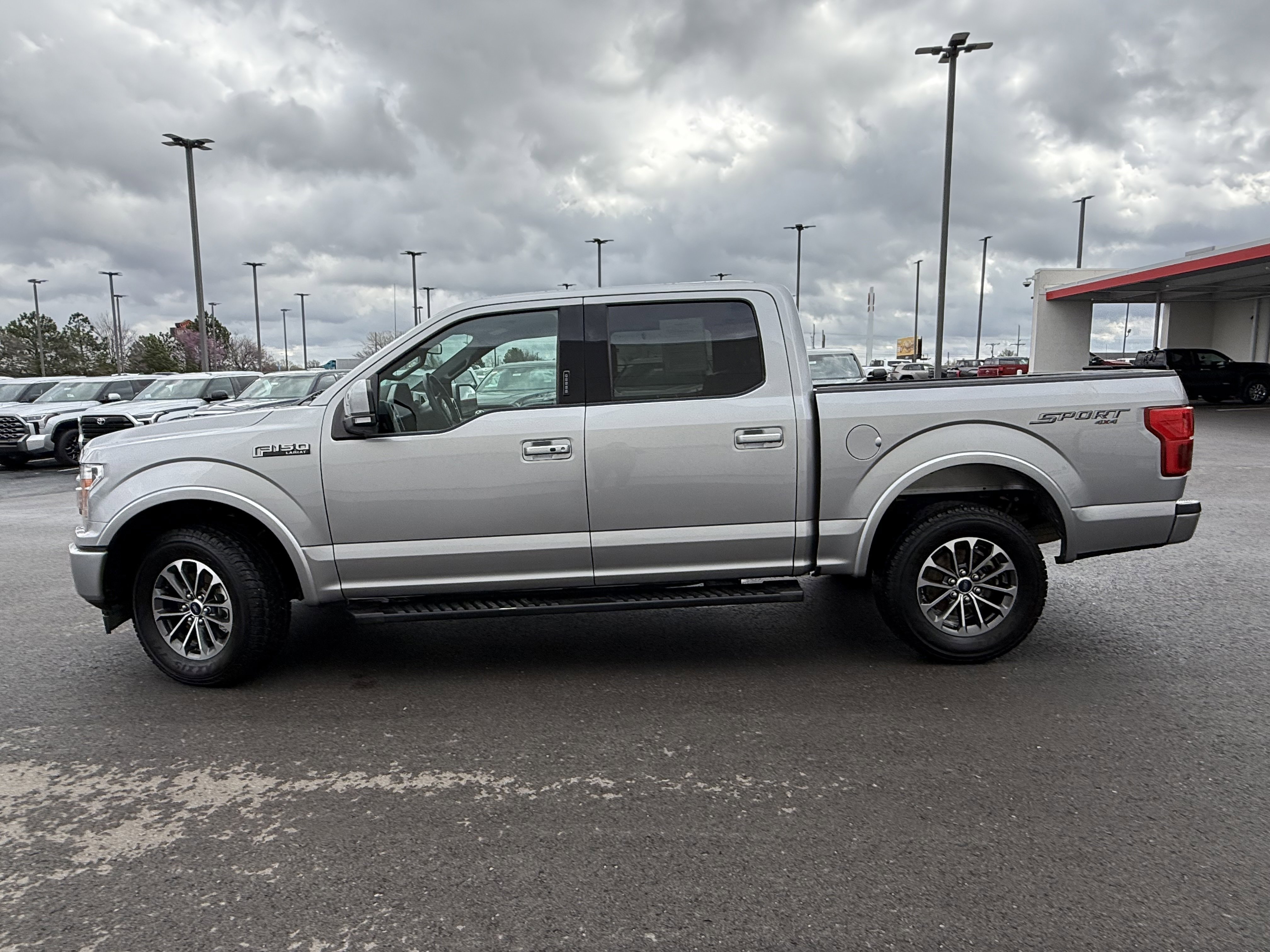 Used 2020 Ford F150 Lariat image 16