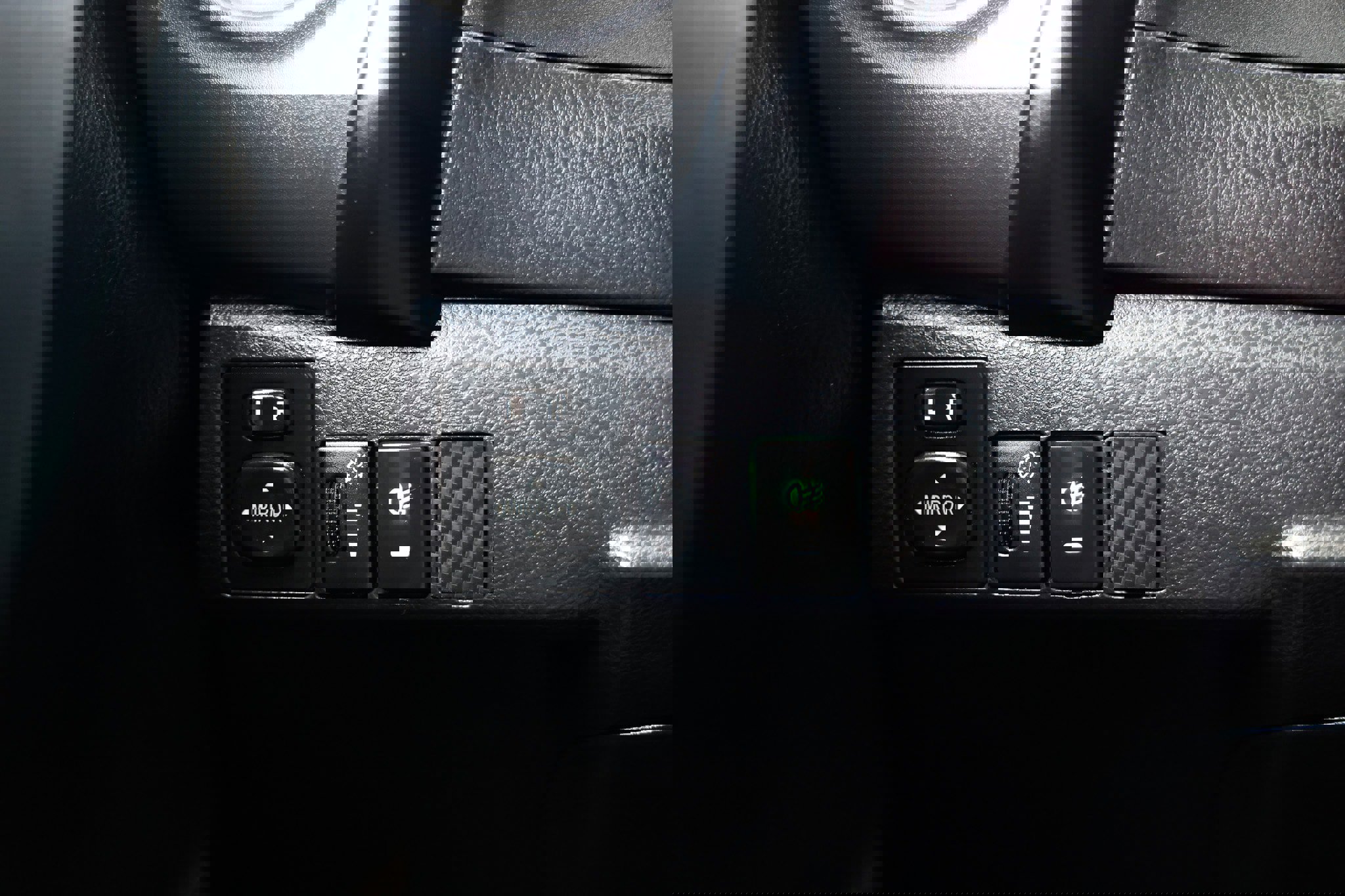 Used 2019 Toyota Corolla LE image 42