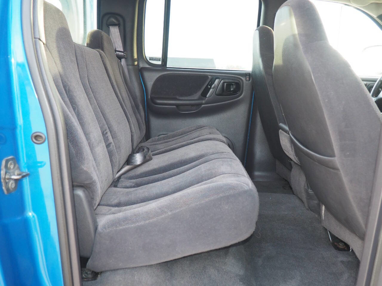 Used 2000 Dodge Dakota SLT image 9