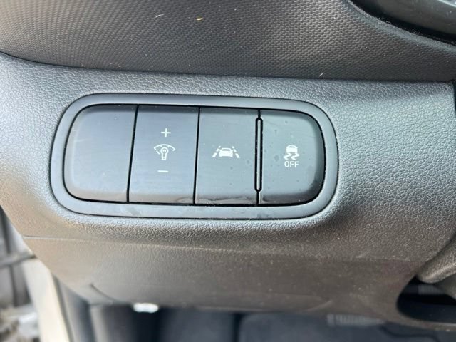 Used 2020 Hyundai Venue SEL w/ Convenience Package FWD image 10