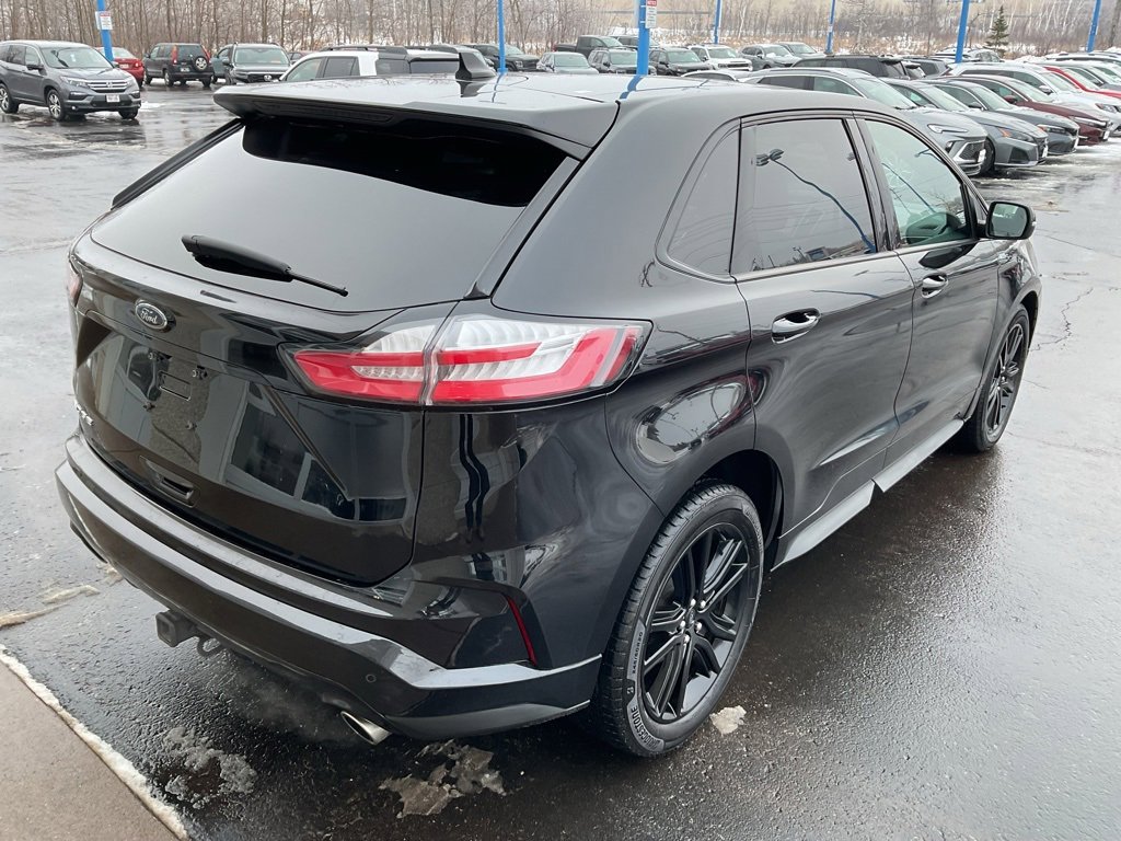 Used 2020 Ford Edge ST-Line w/ Cold Weather Package image 5