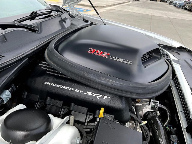 Used 2017 Dodge Challenger R/T Scat Pack RWD image 28