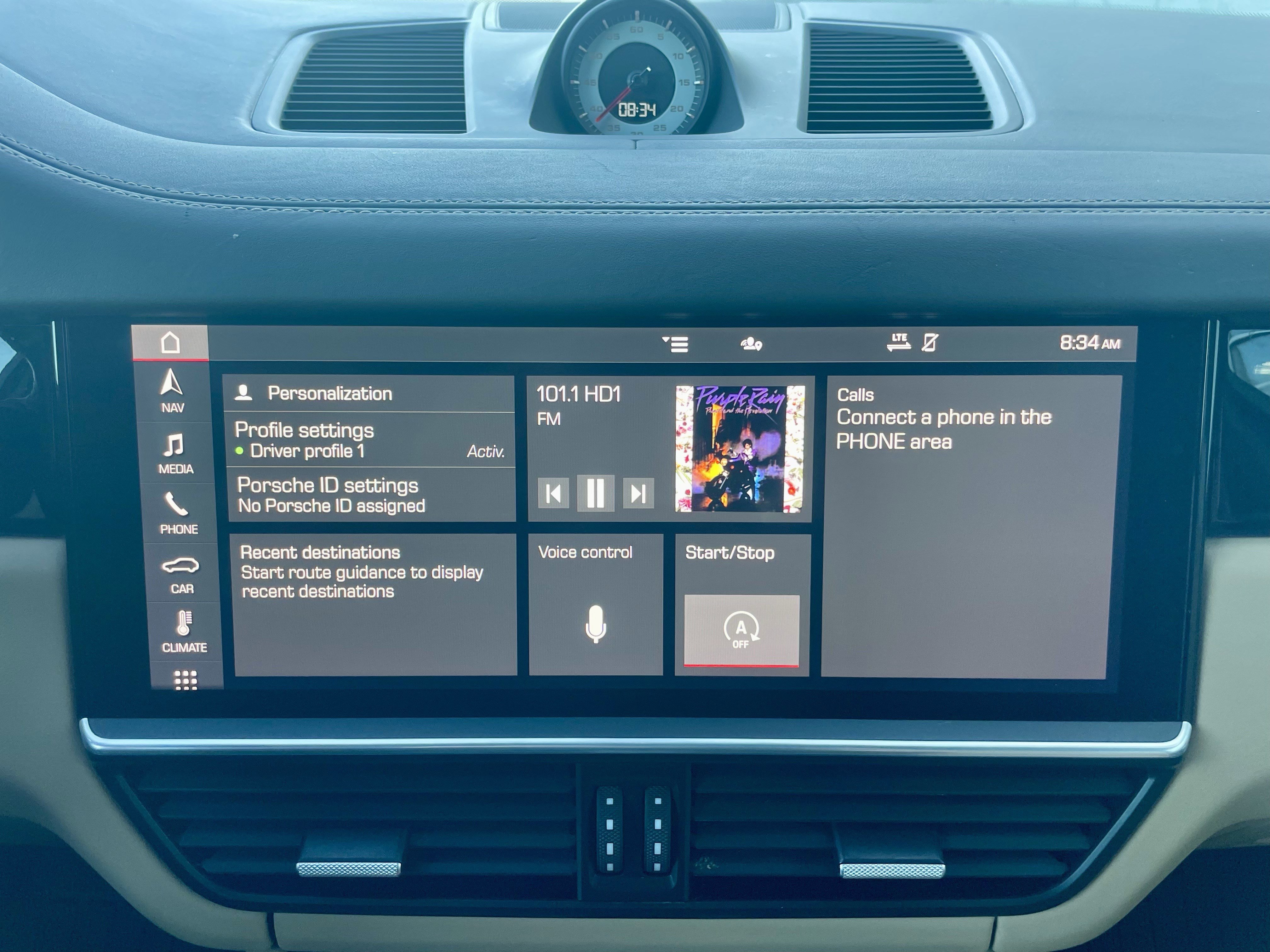 Used 2021 Porsche Cayenne Turbo image 19