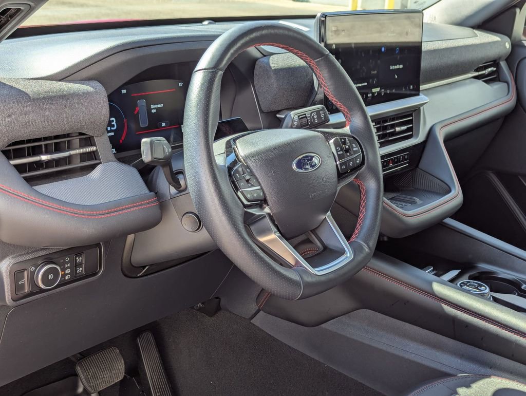 Used 2025 Ford Explorer ST-Line w/ Premium Package image 9