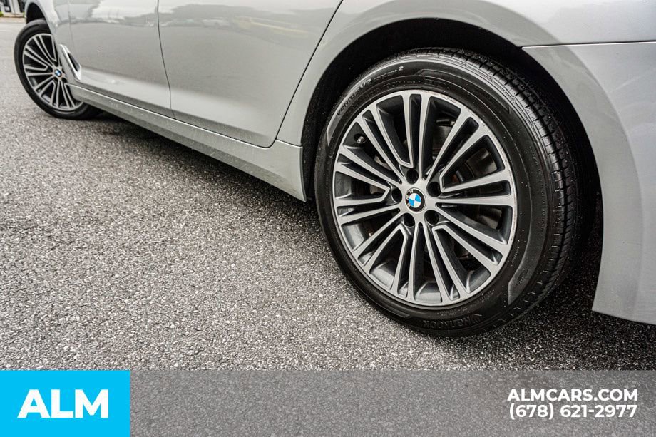 Used 2020 BMW 530i xDrive w/ Premium Package AWD/4WD image 16