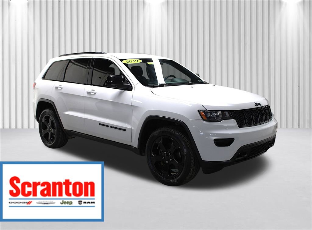 Used 2019 Jeep Grand Cherokee Laredo AWD/4WD image 1