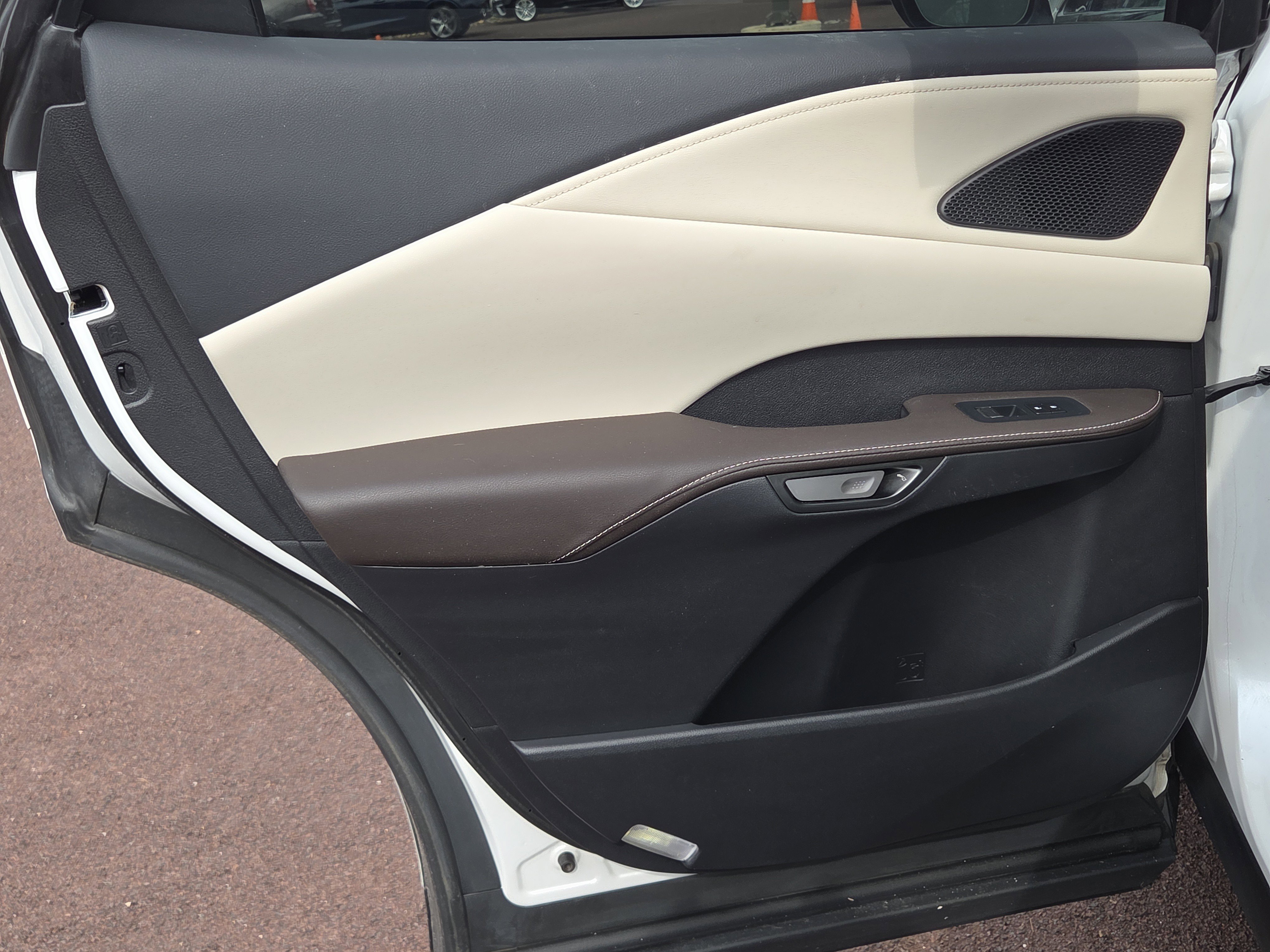 Used 2023 Lexus RX 350 Premium Plus w/ Accessory Package (Z1) image 21