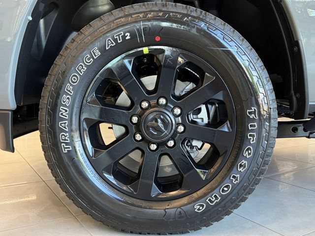 New 2026 RAM 2500 Laramie AWD/4WD image 11
