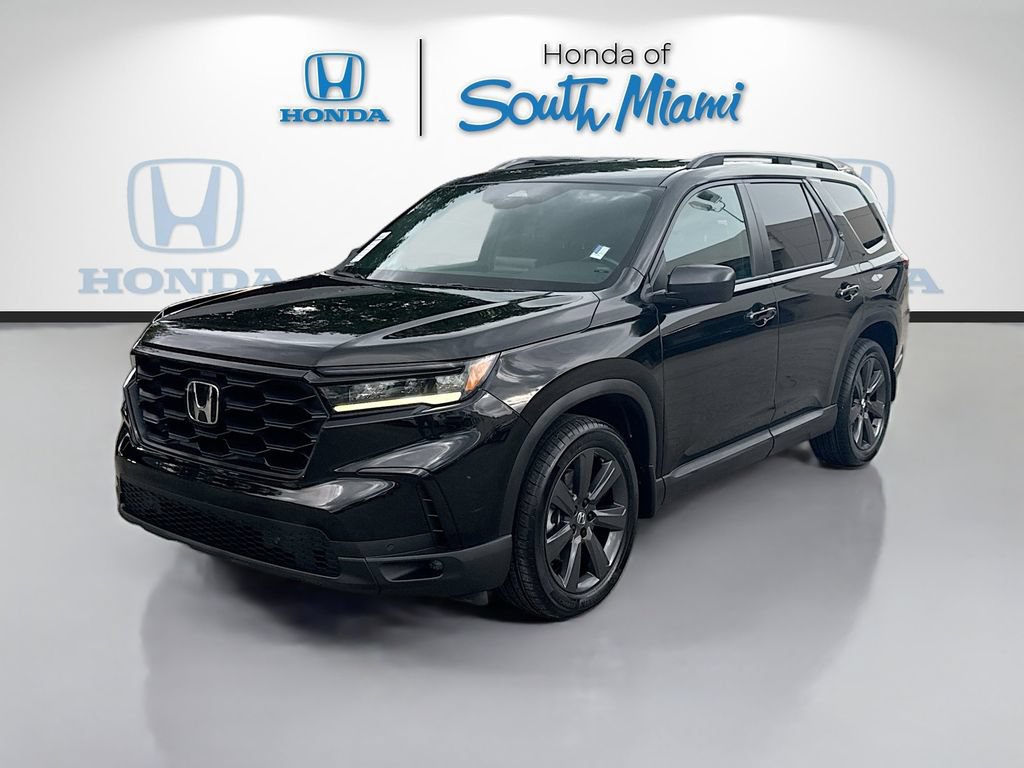 Used 2025 Honda Pilot Sport image 3