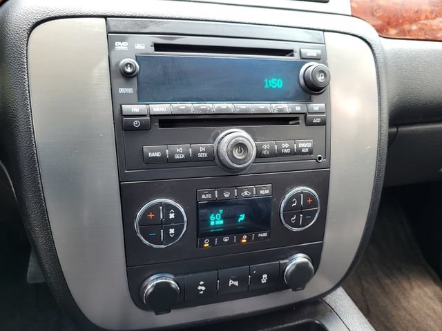 Used 2012 GMC Yukon XL SLT w/ SLT-2 Equipment Package AWD/4WD image 16