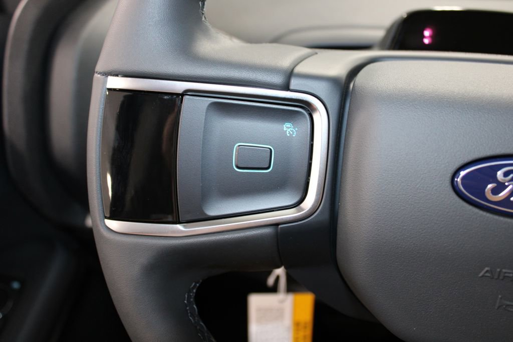 New 2025 Ford Expedition Max Active image 40