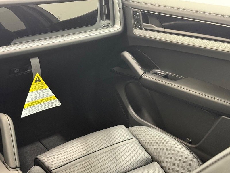 New 2025 Porsche Cayenne E-Hybrid image 16