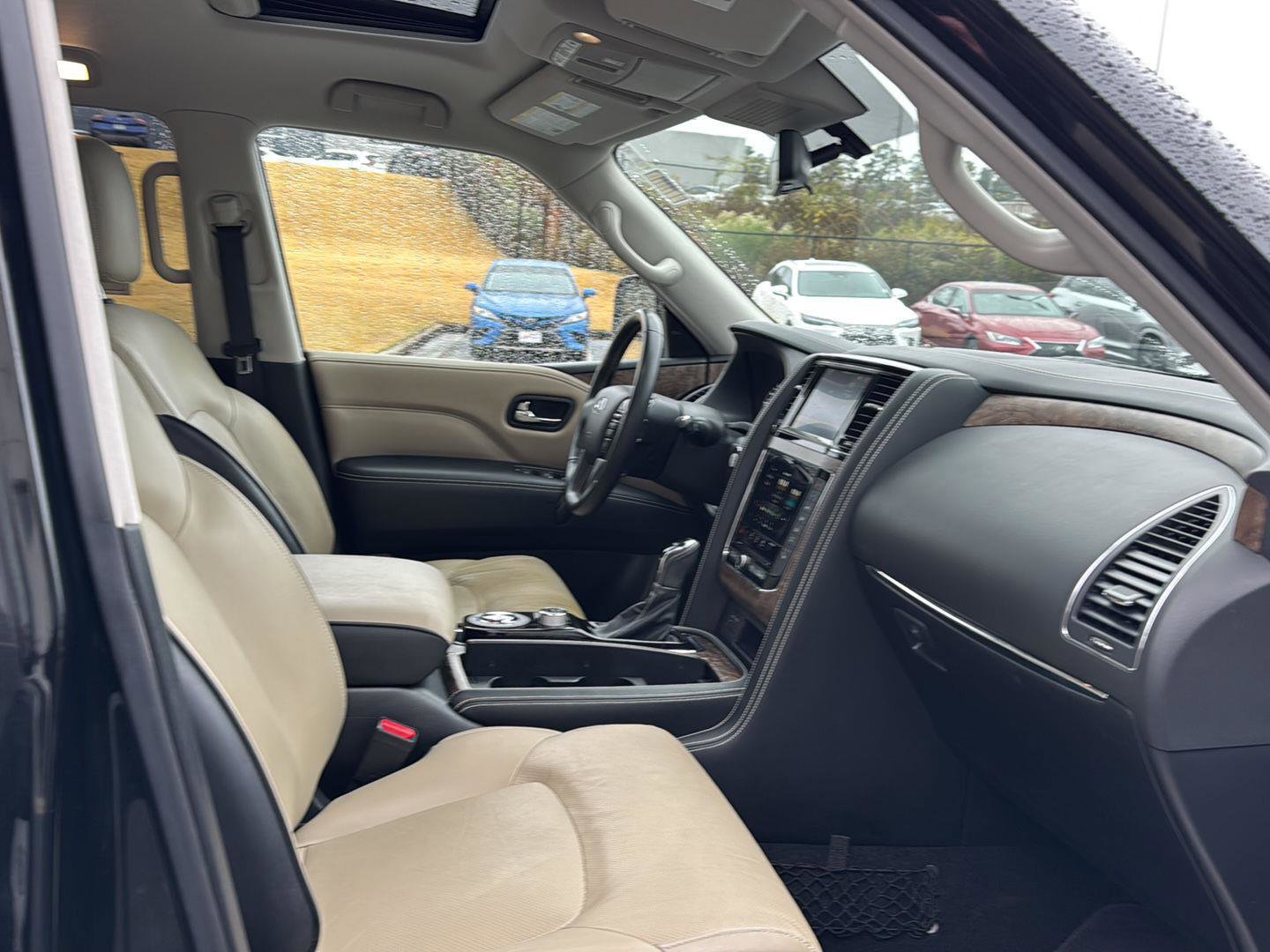 Used 2021 INFINITI QX80 Premium Select w/ Cargo Package image 10