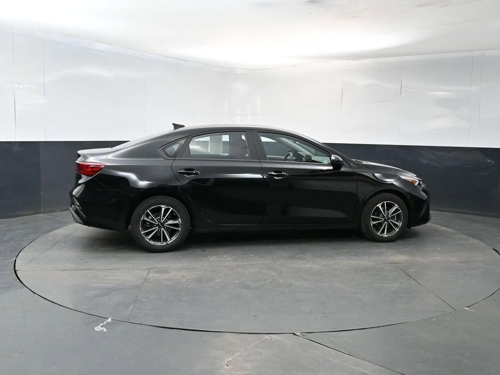 Used 2023 Kia Forte LXS FWD image 6