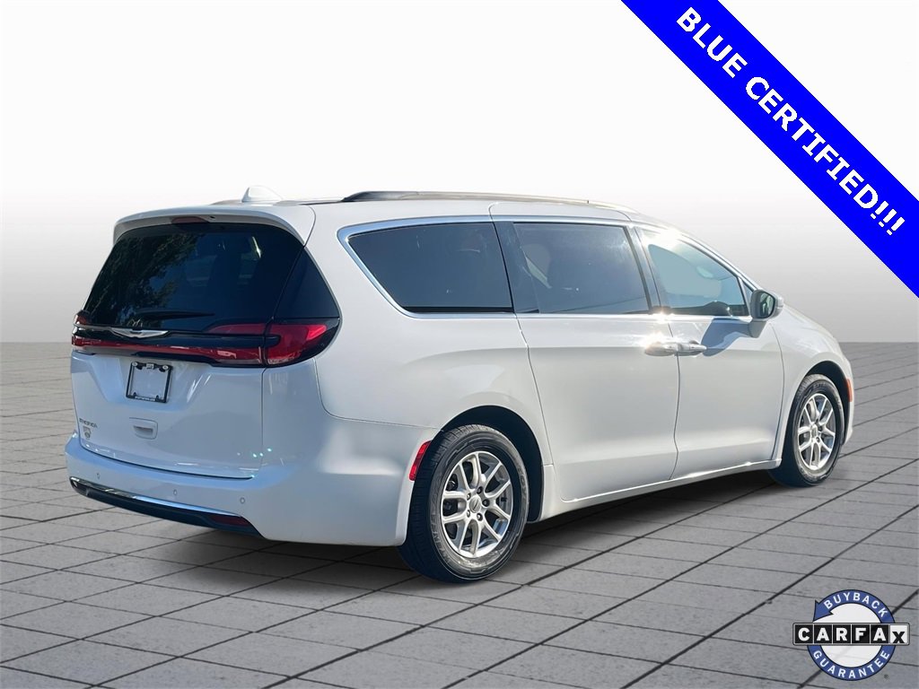 Used 2022 Chrysler Pacifica Touring-L image 6