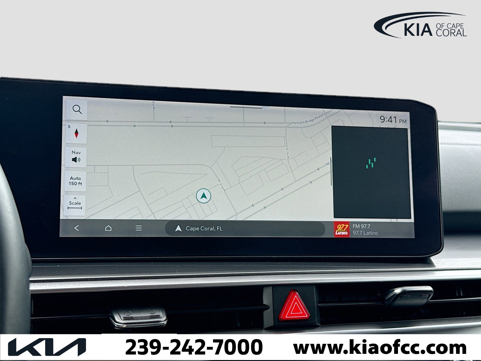 Certified 2025 Kia Sorento S image 32